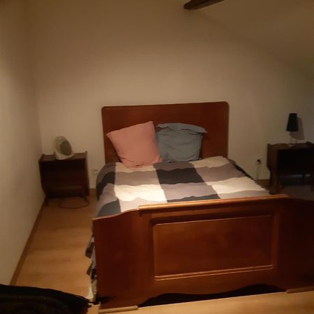Chic Et Relax Apartman Montmarault Kültér fotó
