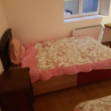 Chic Et Relax Apartman Montmarault Kültér fotó